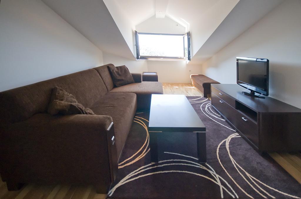 Apartments Ivan Petrovac Стая снимка