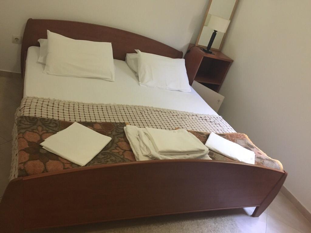 Apartments Ivan Petrovac Екстериор снимка